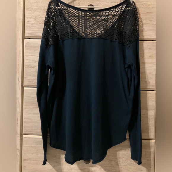 We the Free long sleeved shirt in navy blue - Picture 2 of 3